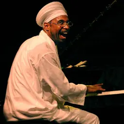 Portrait of Omar Sosa