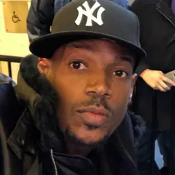 Portrait of Marlon Wayans