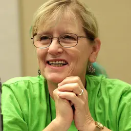 Portrait of Yvonne Navarro