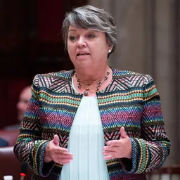 Portrait of Patty Ritchie