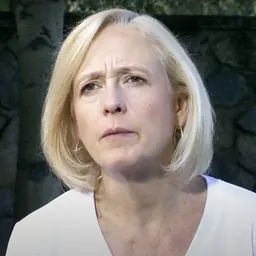 Portrait of Paula Kerger