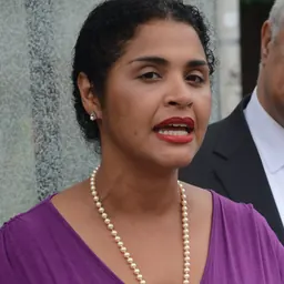 Portrait of Diana Reyna