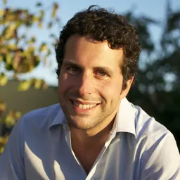 Portrait of Robin Goldstein
