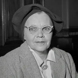 Portrait of Pearl Gibbs