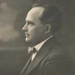 Portrait of Guy Arkins