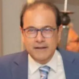 Portrait of Steven Obeegadoo