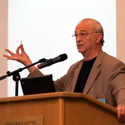 Portrait of Joe Nickell
