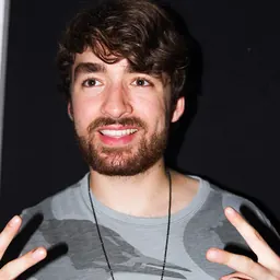 Portrait of Oliver Heldens