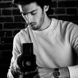 Portrait of Mitch Weiss