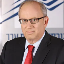 Portrait of Yossi Beinart