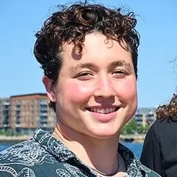Portrait of Iszac Henig