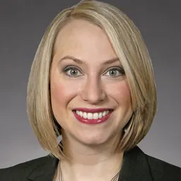 Portrait of Liz Bennett