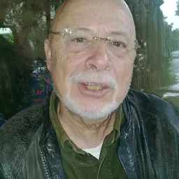 Portrait of Avraham Heffner
