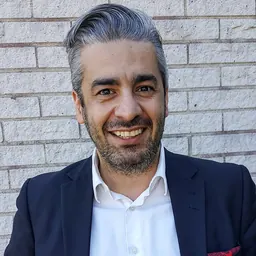 Portrait of Khashayar Farmanbar