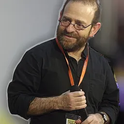 Portrait of Hanoch Piven
