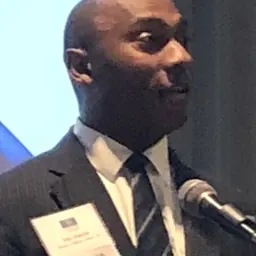 Portrait of Lee Harris