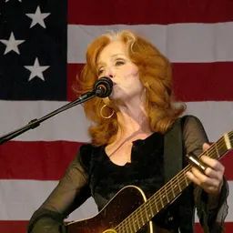 Portrait of Bonnie Raitt