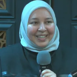 Portrait of Rania Awaad