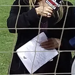 Portrait of Shannon Drayer