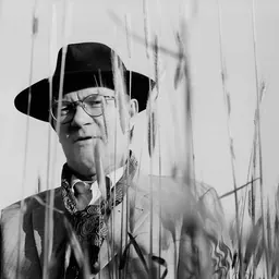Portrait of Hartmut Zinser