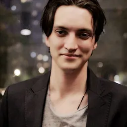 Portrait of Richard Harmon