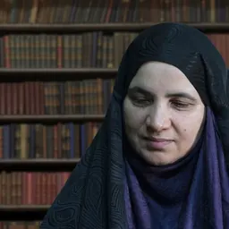 Portrait of Nadia Maftouni