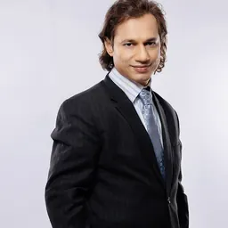 Portrait of Mandar Agashe