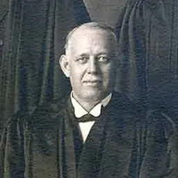 Portrait of Wallace Mount