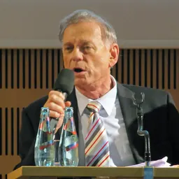 Portrait of Avi Primor