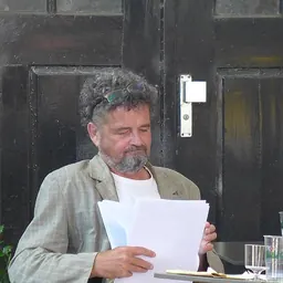 Portrait of Tonnus Oosterhoff