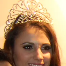 Portrait of Denise Garrido