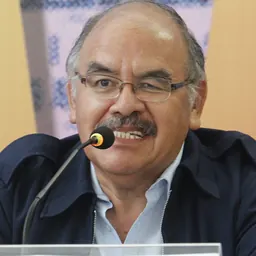 Portrait of Nelson Manrique