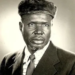 Portrait of Gordon Muortat Mayen