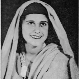 Portrait of Esther Gamlielit