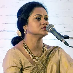 Portrait of Aditi Mohsin