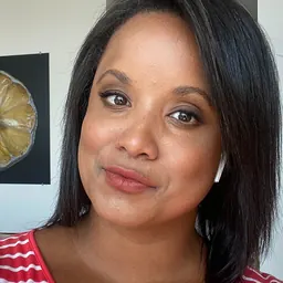 Portrait of Linette Lopez