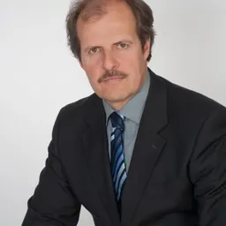 Portrait of Ulrich W. Schiefer
