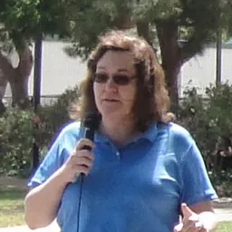Portrait of Victoria Kolakowski