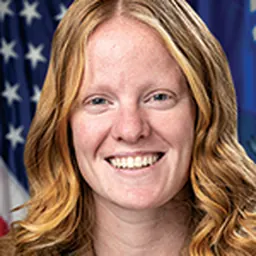 Portrait of Ellen Schutt