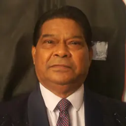 Portrait of Marcus Vaz
