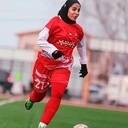 Portrait of Fatemeh Safarastgu