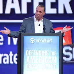 Portrait of Jon Taffer