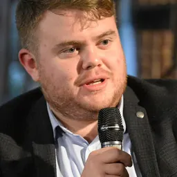 Portrait of Donie O'Sullivan