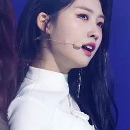 Portrait of Sihyeon