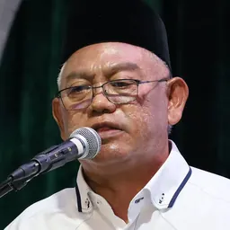 Portrait of Noh Omar