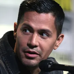 Portrait of Jay Hernandez