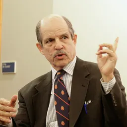 Portrait of Paul Solman
