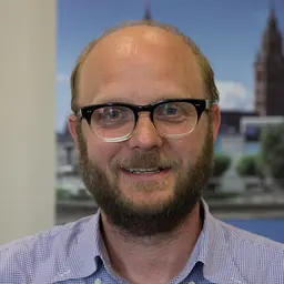Portrait of David Schraven