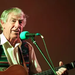 Portrait of Martin Curtis