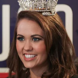 Portrait of Cara Mund